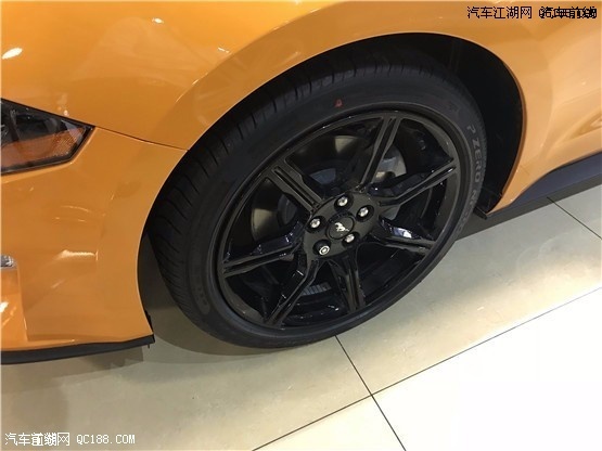 天津港18款福特野马配置最新解析