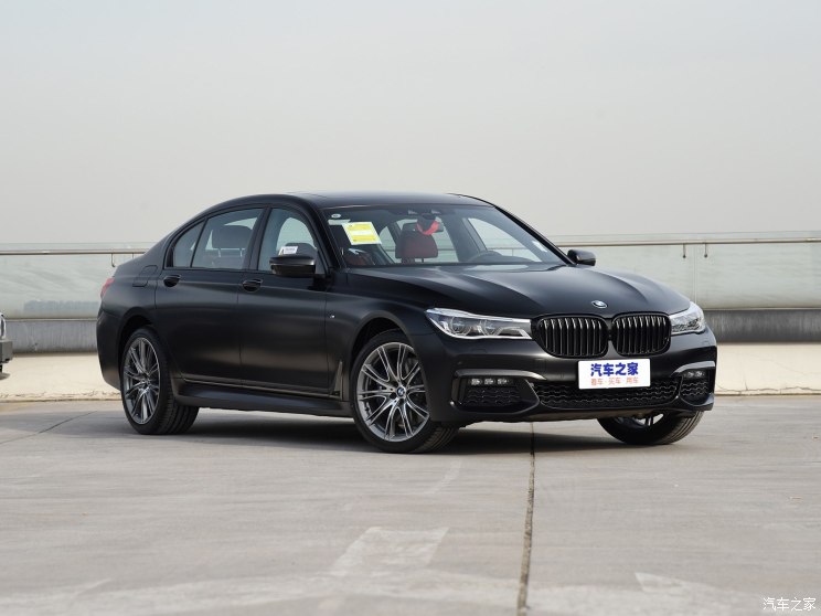 宝马(进口) 宝马7系 2018款 740Li xDrive 尊享型 M运动套装 黑焰版