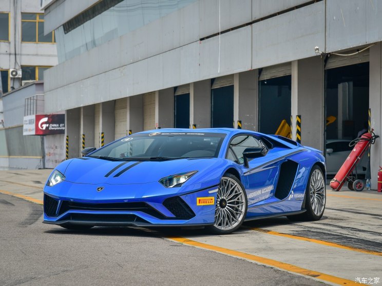  Aventador 2017 Aventador S