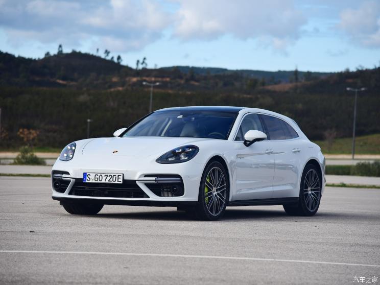 保时捷 Panamera新能源 2018款 Panamera Turbo S E-Hybrid Sport Turismo 4.0T