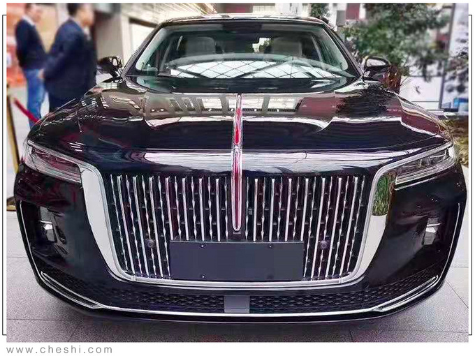 红旗H9旗舰轿车2.0T版谍照 售价预计不到30万-图3