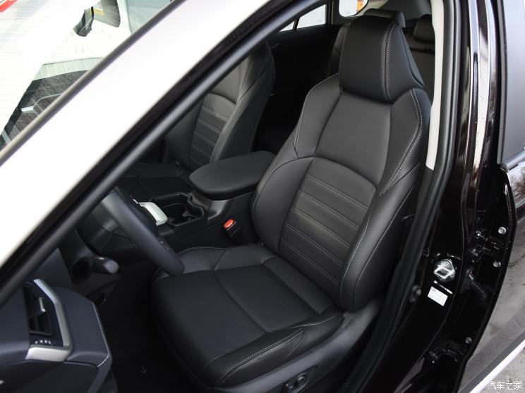 广汽丰田 威兰达 2020款 2.0L CVT两驱尊贵版