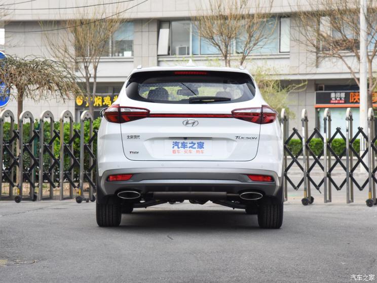 北京现代 途胜 2020款 280TGDi 双离合两驱智联版