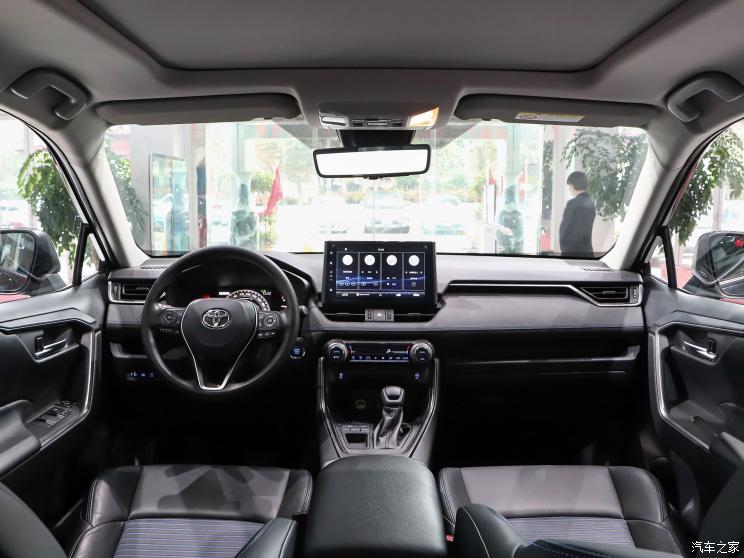 广汽丰田 威兰达 2020款 2.0L CVT两驱科技版