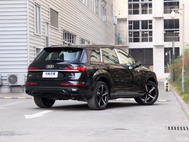 奥迪(进口) 奥迪Q7 2020款 55 TFSI quattro 黑武士专享版