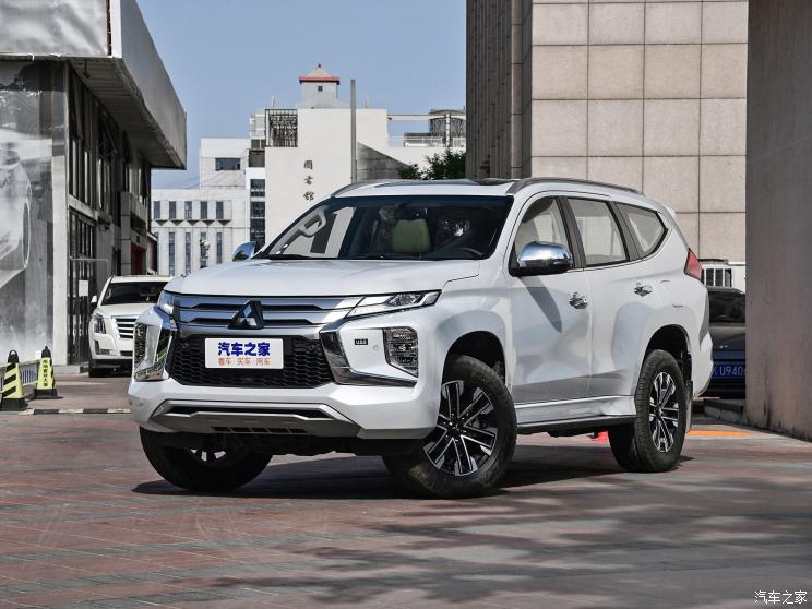 三菱(进口) 帕杰罗·劲畅(进口) 2020款 3.0L 豪华型
