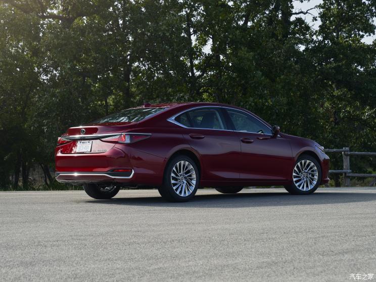 ׿˹ ׿˹ES 2021 250 AWD