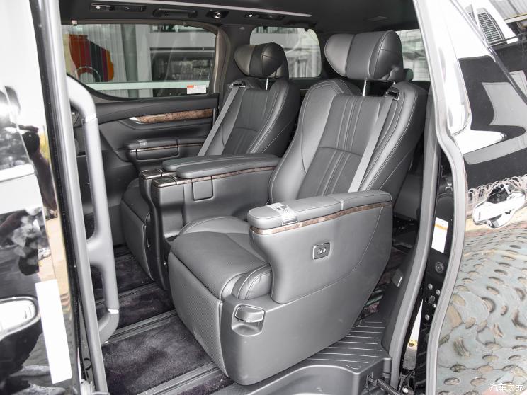 丰田(进口) 威尔法 2020款 双擎 2.5L HV尊贵版