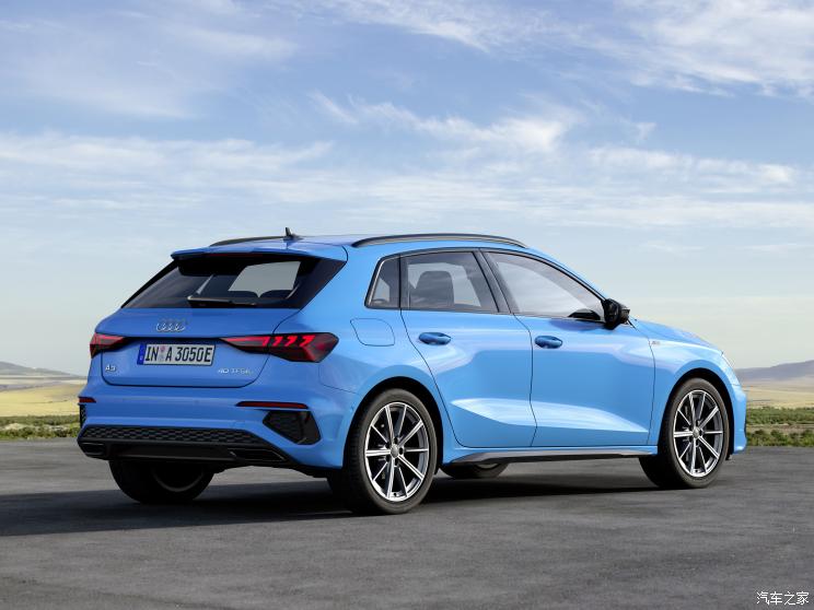 µ() µA3Դ() 2021 Sportback 40 TFSI e