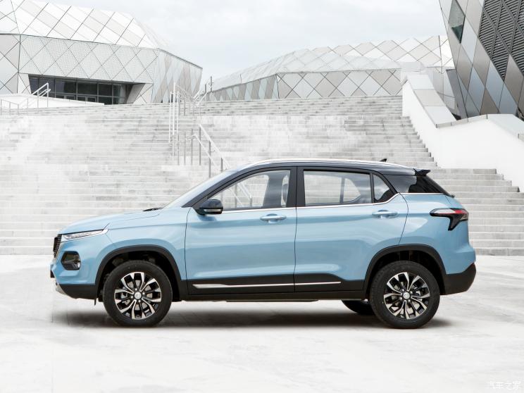 上汽通用五菱 宝骏510 2021款 1.5L CVT优享型